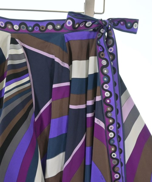 EMILIO PUCCI กระโปรงยาวถึงเข่า