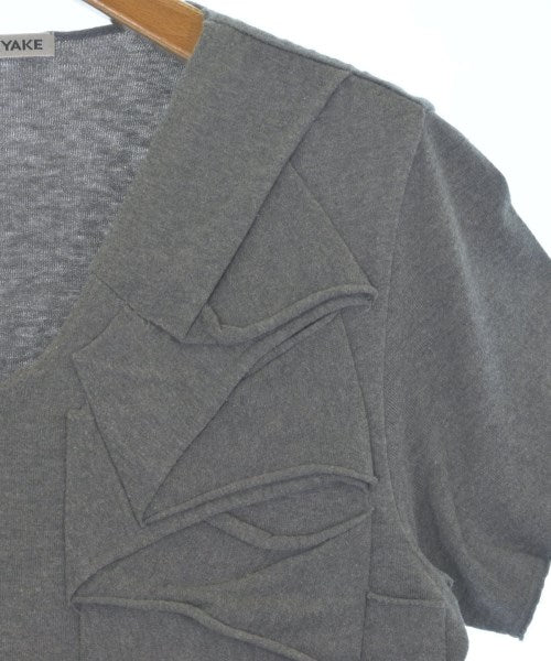 ISSEY MIYAKE เสื้อยืด/เสื้อท็อปส์
