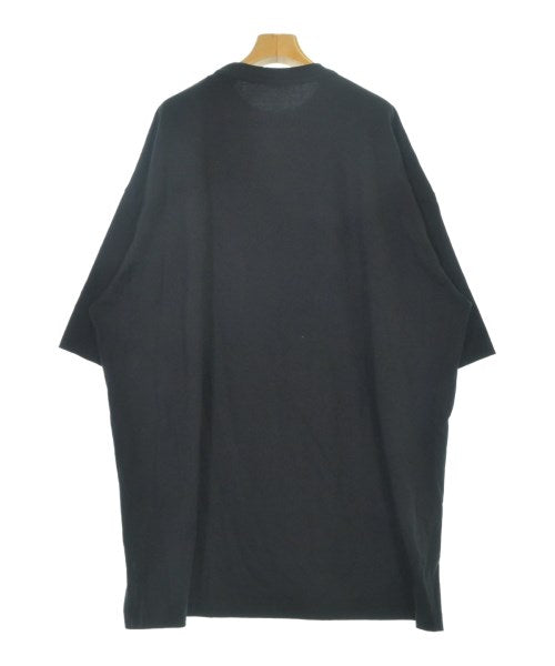 ISSEY MIYAKE เสื้อยืด/เสื้อท็อปส์