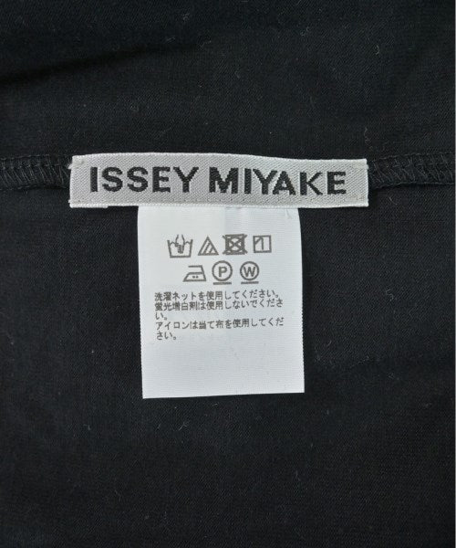 ISSEY MIYAKE เสื้อยืด/เสื้อท็อปส์