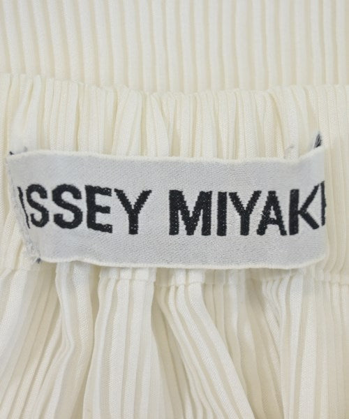 ISSEY MIYAKE กระโปรงยาวถึงเข่า