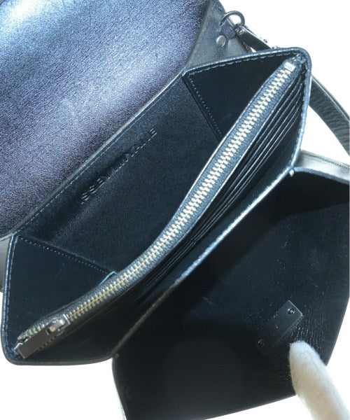 ISSEY MIYAKE คลัตช์