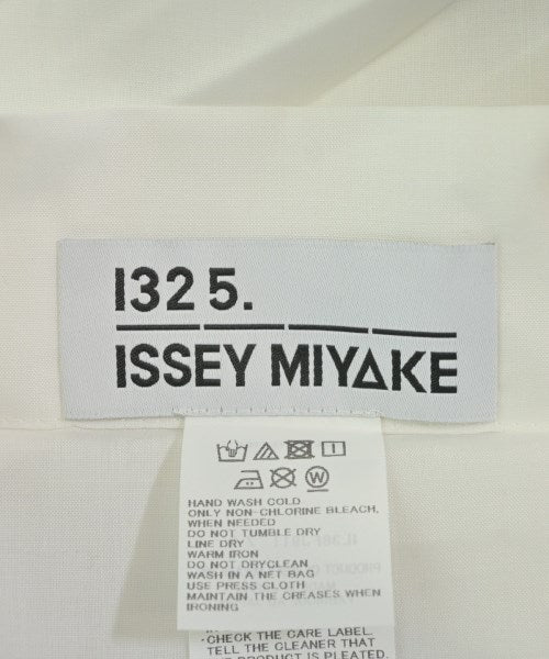 ISSEY MIYAKE เสื้อลำลอง