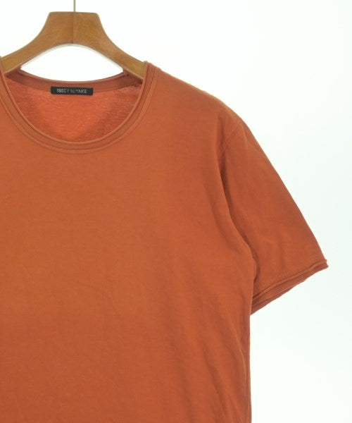 ISSEY MIYAKE เสื้อยืด/เสื้อท็อปส์