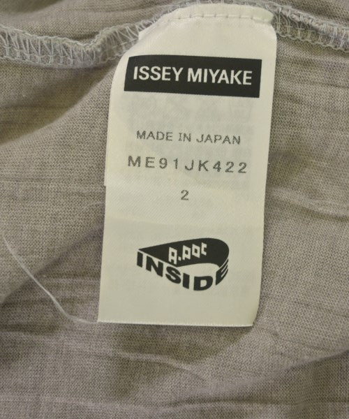 ISSEY MIYAKE เสื้อยืด/เสื้อท็อปส์