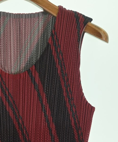 ISSEY MIYAKE เสื้อยืด/เสื้อท็อปส์