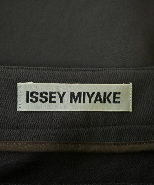 ISSEY MIYAKE กระโปรงยาวถึงเข่า
