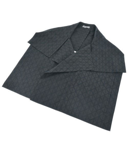 ISSEY MIYAKE ผ้าคลุมไหล่