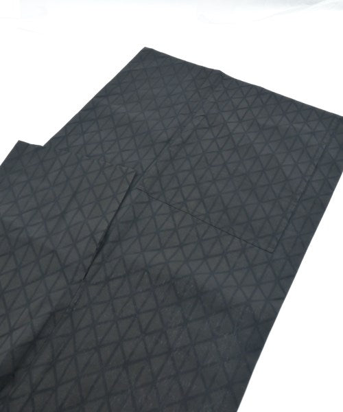 ISSEY MIYAKE ผ้าคลุมไหล่