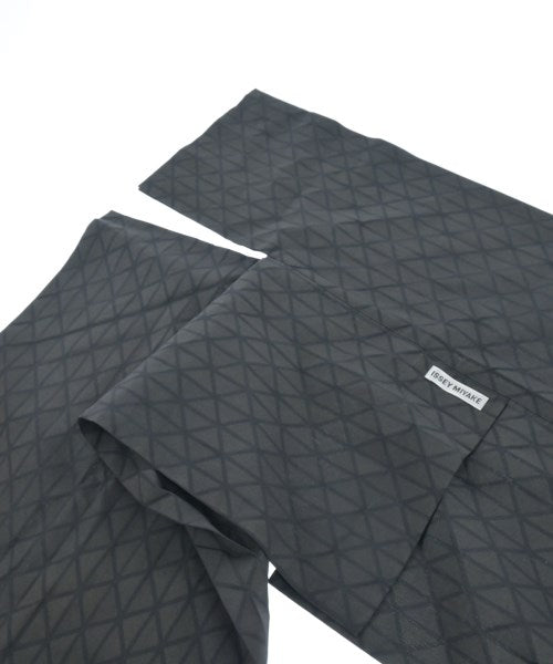 ISSEY MIYAKE ผ้าคลุมไหล่