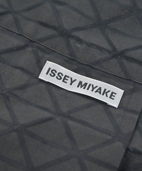 ISSEY MIYAKE ผ้าคลุมไหล่
