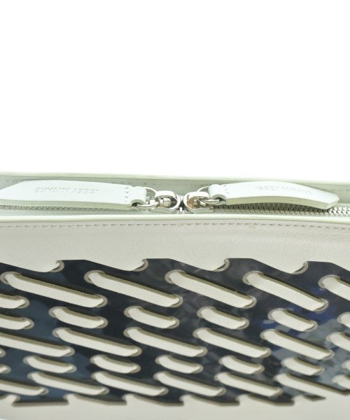 ISSEY MIYAKE คลัตช์