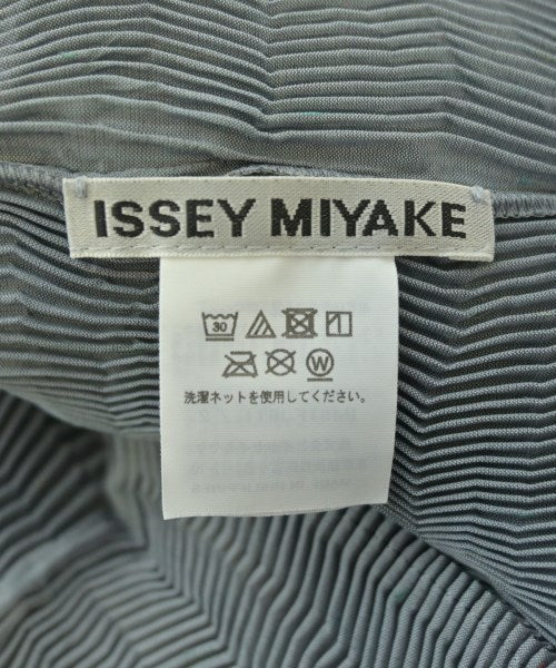 ISSEY MIYAKE เสื้อลำลอง