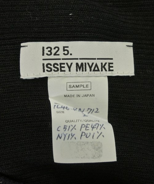 ISSEY MIYAKE เสื้อกันหนาว