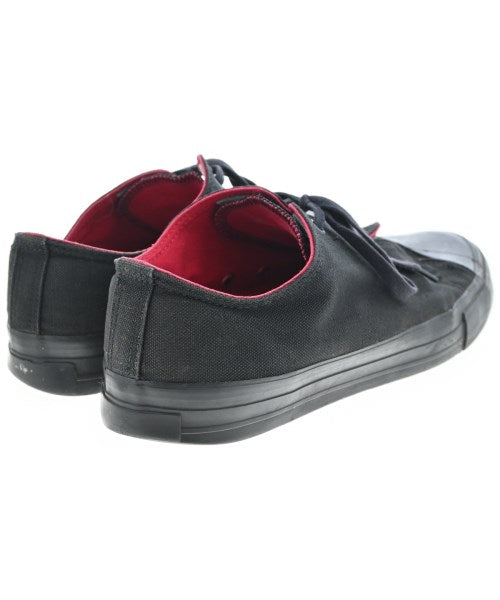 ISSEY MIYAKE รองเท้าผ้าใบ