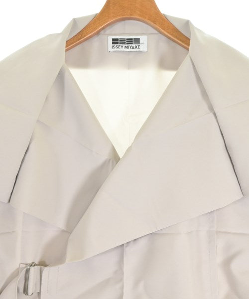 ISSEY MIYAKE เสื้อโค้ท อื่น