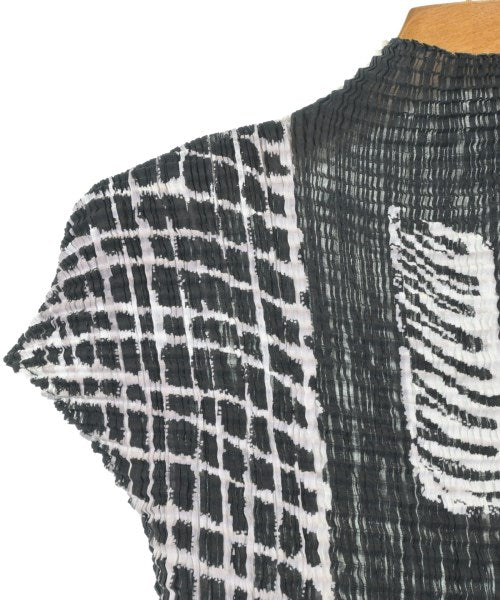 ISSEY MIYAKE เสื้อสตรี