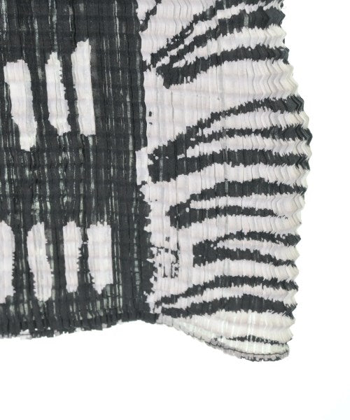 ISSEY MIYAKE เสื้อสตรี