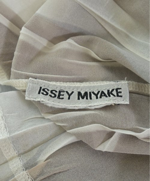 ISSEY MIYAKE เสื้อสตรี
