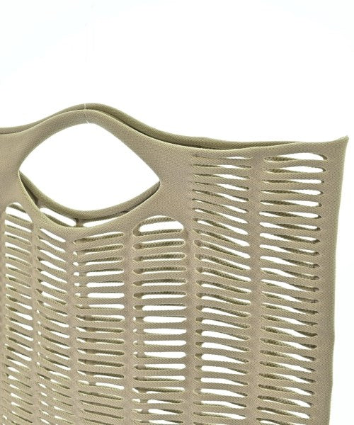 ISSEY MIYAKE กระเป๋าถือ