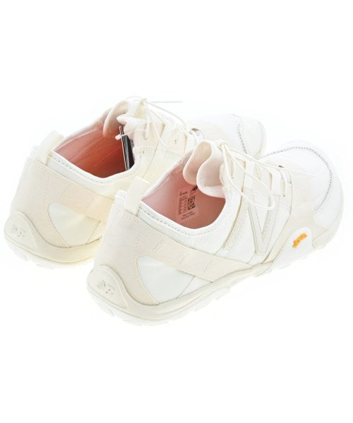 ISSEY MIYAKE รองเท้าผ้าใบ