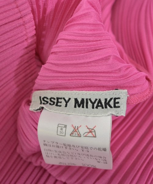 ISSEY MIYAKE เสื้อลำลอง