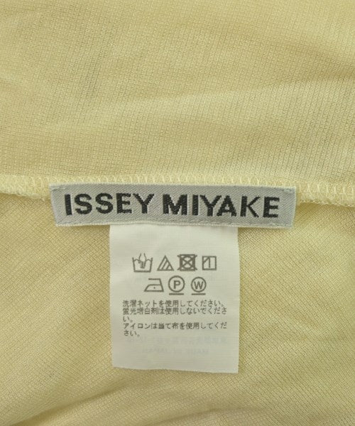 ISSEY MIYAKE เสื้อยืด/เสื้อท็อปส์