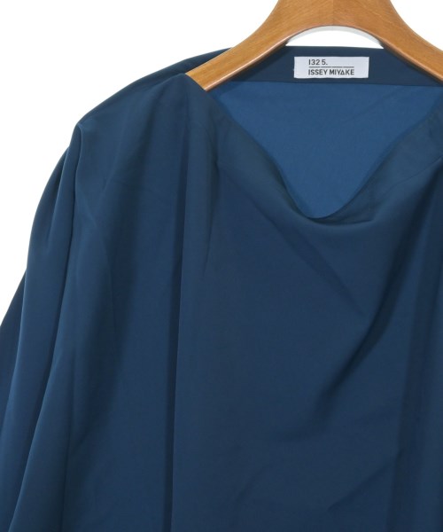 ISSEY MIYAKE เสื้อสตรี