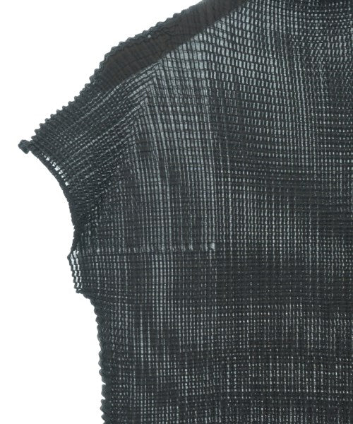 ISSEY MIYAKE เสื้อลำลอง