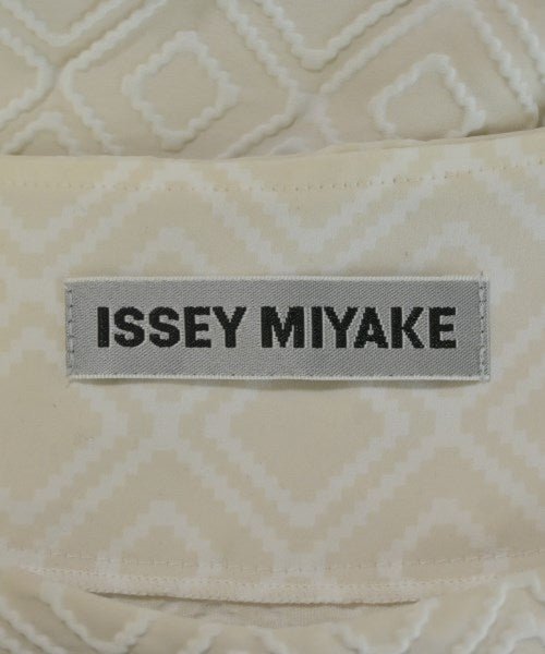 ISSEY MIYAKE เสื้อสตรี