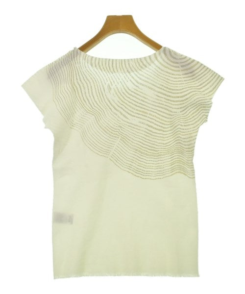 ISSEY MIYAKE เสื้อยืด/เสื้อท็อปส์