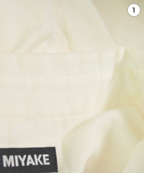 ISSEY MIYAKE เสื้อลำลอง