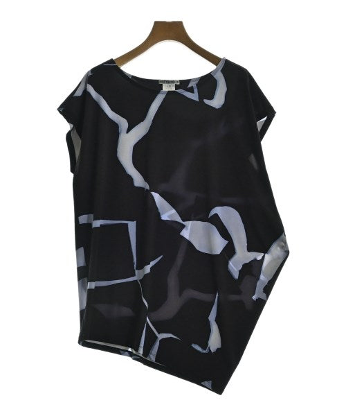 ISSEY MIYAKE เสื้อยืด/เสื้อท็อปส์