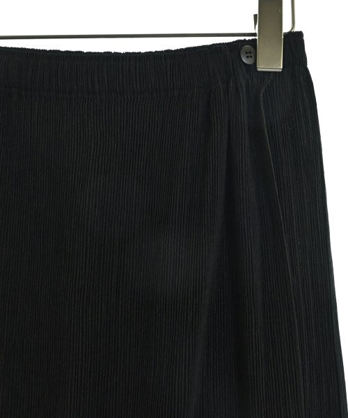 ISSEY MIYAKE กระโปรงยาวถึงเข่า