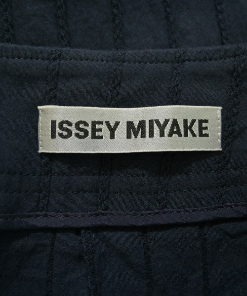 ISSEY MIYAKE กระโปรงยาวถึงเข่า