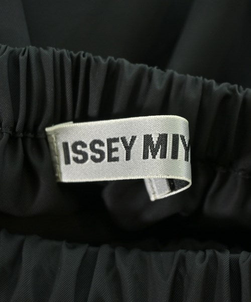 ISSEY MIYAKE กระโปรงยาวถึงเข่า