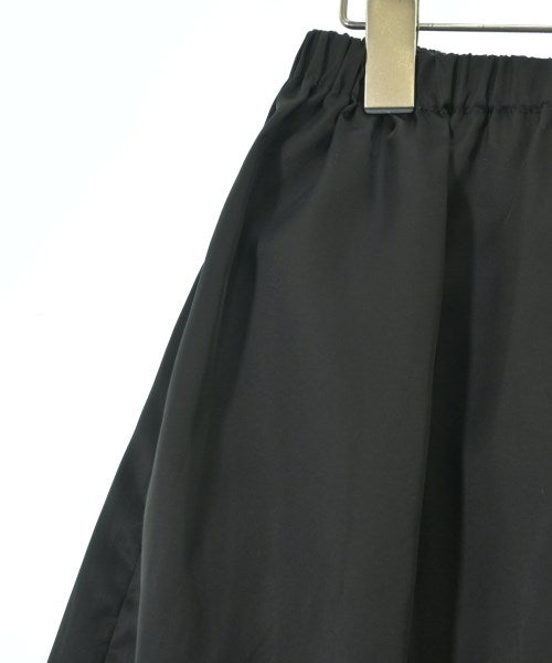 ISSEY MIYAKE กระโปรงยาวถึงเข่า