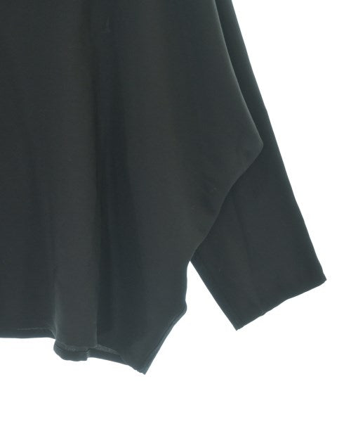 ISSEY MIYAKE เสื้อสตรี
