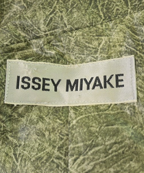 ISSEY MIYAKE เสื้อกันฝน
