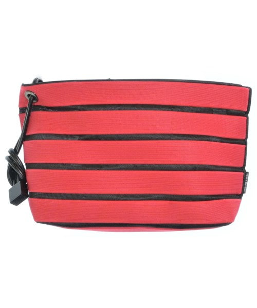 ISSEY MIYAKE คลัตช์
