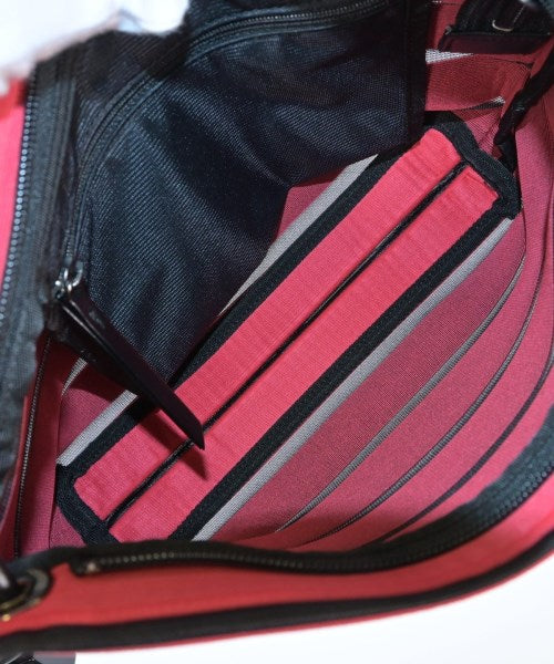 ISSEY MIYAKE คลัตช์