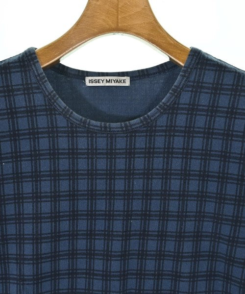 ISSEY MIYAKE เสื้อยืด/เสื้อท็อปส์