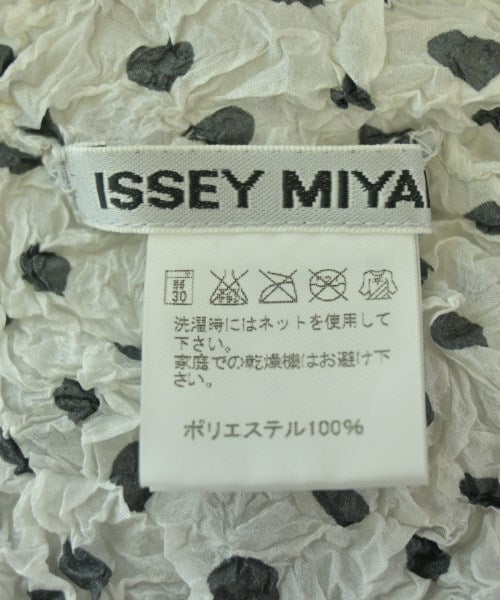 ISSEY MIYAKE เสื้อสตรี