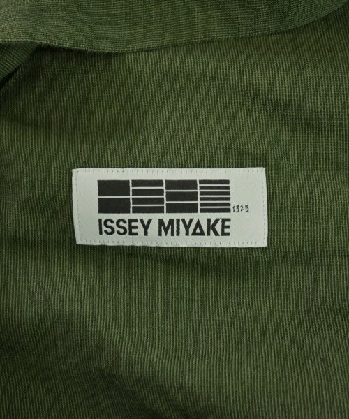 ISSEY MIYAKE เสื้อยืด/เสื้อท็อปส์