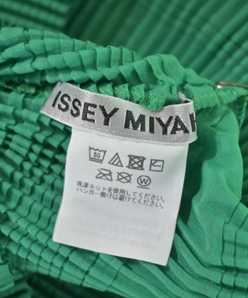 ISSEY MIYAKE เสื้อสตรี