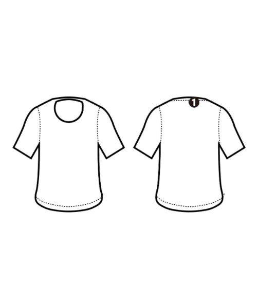 ISSEY MIYAKE เสื้อยืด/เสื้อท็อปส์