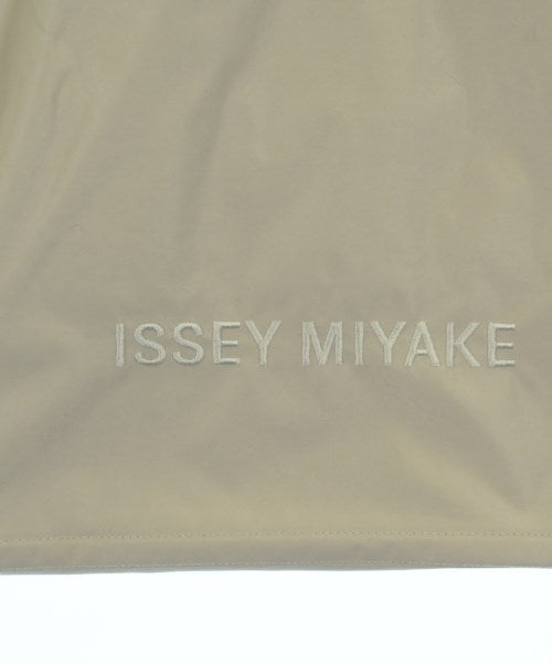 ISSEY MIYAKE กระเป๋าถือขนาดใหญ่