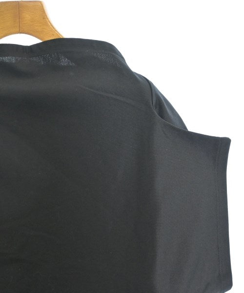 ISSEY MIYAKE เสื้อยืด/เสื้อท็อปส์