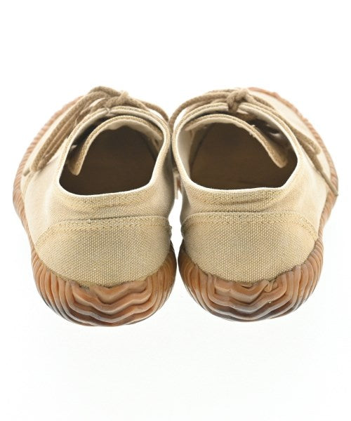 ISSEY MIYAKE รองเท้าผ้าใบ
