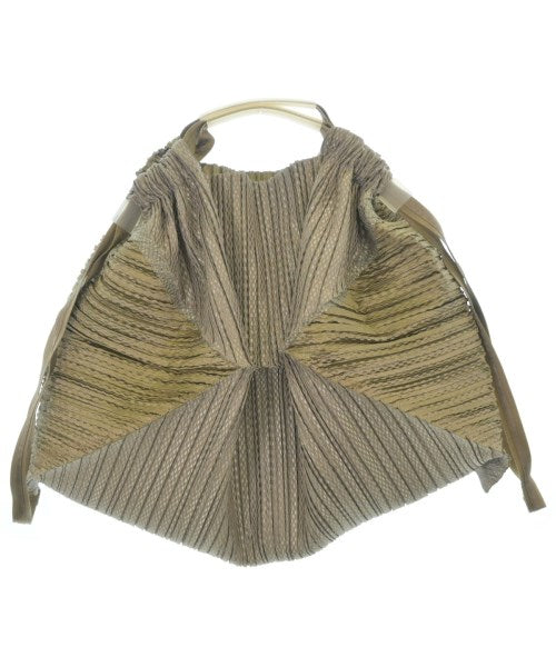 ISSEY MIYAKE กระเป๋าถือ